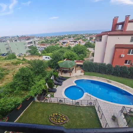 Port Natura Apartment Varna Eksteriør billede