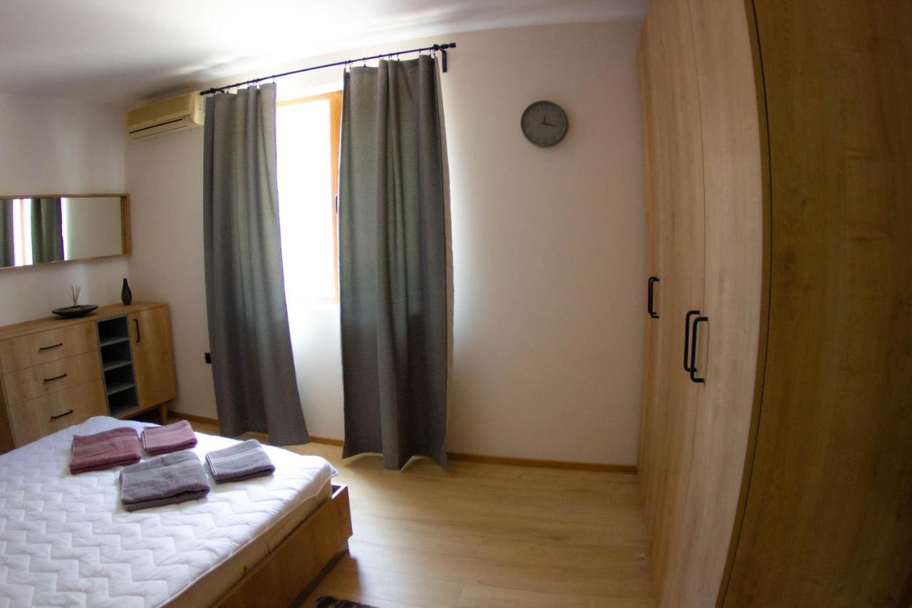 Port Natura Apartment Varna Eksteriør billede